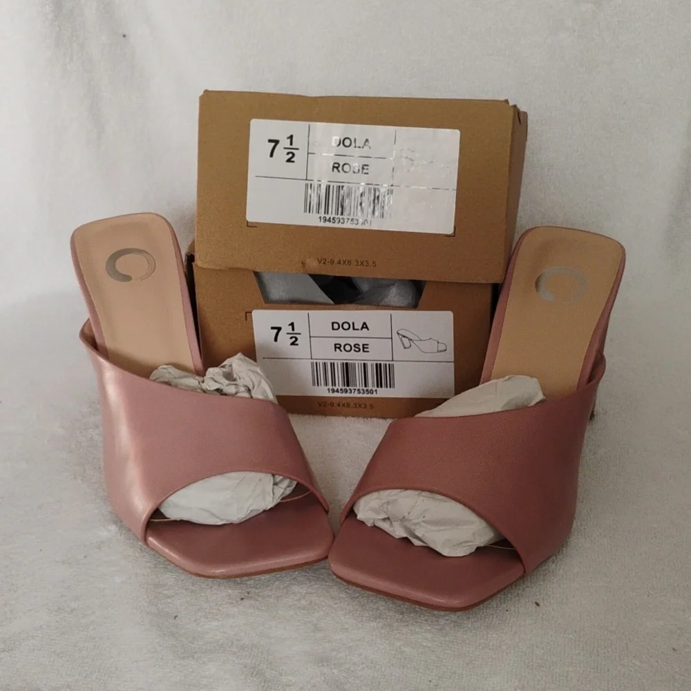 Journee Collection Dola Rose Open-Toe Slide Sandals - Rose - Picture 1 of 7